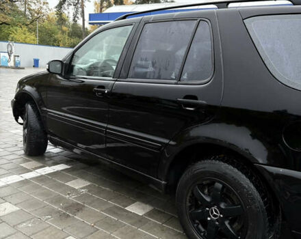 Черный Мерседес М-Класс, объемом двигателя 3.5 л и пробегом 230 тыс. км за 7500 $, фото 3 на Automoto.ua