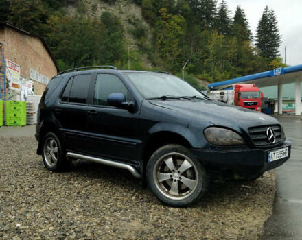 Черный Мерседес М-Класс, объемом двигателя 2.69 л и пробегом 320 тыс. км за 7000 $, фото 2 на Automoto.ua