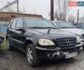 Черный Мерседес М-Класс, объемом двигателя 2.7 л и пробегом 300 тыс. км за 6800 $, фото 1 на Automoto.ua