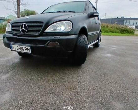 Черный Мерседес М-Класс, объемом двигателя 3.2 л и пробегом 400 тыс. км за 5800 $, фото 6 на Automoto.ua