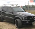 Чорний Мерседес М-Клас, об'ємом двигуна 4 л та пробігом 380 тис. км за 8000 $, фото 1 на Automoto.ua