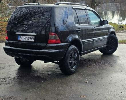 Чорний Мерседес М-Клас, об'ємом двигуна 2.69 л та пробігом 350 тис. км за 8000 $, фото 3 на Automoto.ua