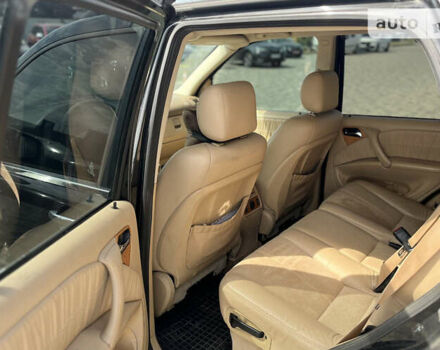 Чорний Мерседес М-Клас, об'ємом двигуна 4 л та пробігом 319 тис. км за 10700 $, фото 18 на Automoto.ua