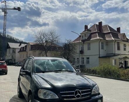 Черный Мерседес М-Класс, объемом двигателя 5 л и пробегом 266 тыс. км за 8600 $, фото 2 на Automoto.ua