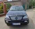 Черный Мерседес М-Класс, объемом двигателя 3.5 л и пробегом 280 тыс. км за 7900 $, фото 1 на Automoto.ua