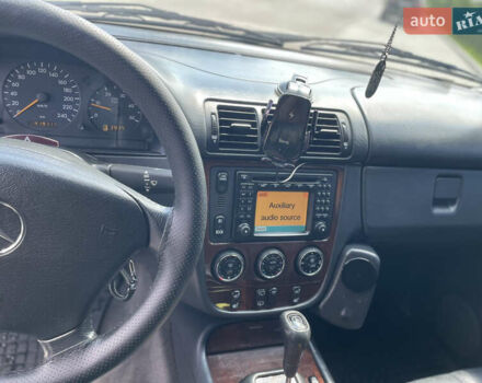 Черный Мерседес М-Класс, объемом двигателя 2.69 л и пробегом 425 тыс. км за 5300 $, фото 7 на Automoto.ua