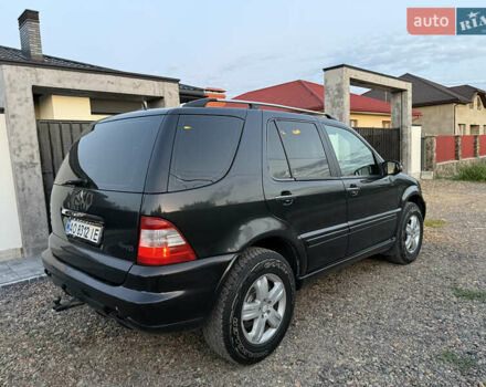 Черный Мерседес М-Класс, объемом двигателя 2.69 л и пробегом 370 тыс. км за 7500 $, фото 3 на Automoto.ua