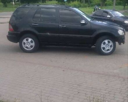 Чорний Мерседес М-Клас, об'ємом двигуна 2.7 л та пробігом 380 тис. км за 7200 $, фото 4 на Automoto.ua