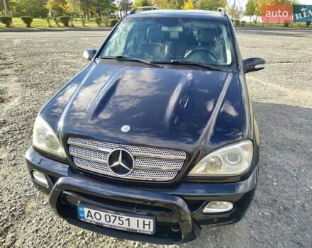 Чорний Мерседес М-Клас, об'ємом двигуна 4 л та пробігом 304 тис. км за 6900 $, фото 26 на Automoto.ua