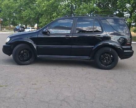 Черный Мерседес М-Класс, объемом двигателя 3.7 л и пробегом 322 тыс. км за 6000 $, фото 3 на Automoto.ua