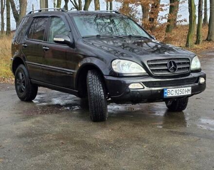 Чорний Мерседес М-Клас, об'ємом двигуна 2.69 л та пробігом 350 тис. км за 8000 $, фото 2 на Automoto.ua