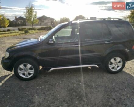 Чорний Мерседес М-Клас, об'ємом двигуна 4 л та пробігом 304 тис. км за 6900 $, фото 25 на Automoto.ua