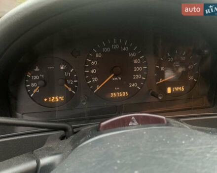 Чорний Мерседес М-Клас, об'ємом двигуна 4 л та пробігом 357 тис. км за 5100 $, фото 6 на Automoto.ua