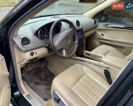 Чорний Мерседес М-Клас, об'ємом двигуна 2.99 л та пробігом 320 тис. км за 10000 $, фото 7 на Automoto.ua