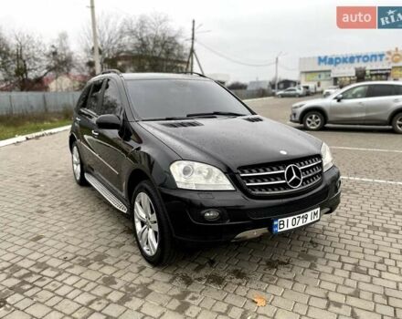 Черный Мерседес М-Класс, объемом двигателя 2.99 л и пробегом 398 тыс. км за 10800 $, фото 3 на Automoto.ua