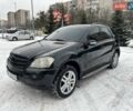 Чорний Мерседес М-Клас, об'ємом двигуна 3.5 л та пробігом 210 тис. км за 7700 $, фото 10 на Automoto.ua