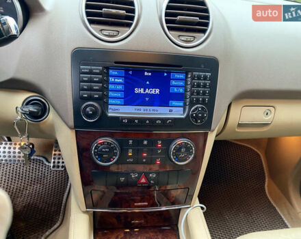 Чорний Мерседес М-Клас, об'ємом двигуна 2.99 л та пробігом 320 тис. км за 10000 $, фото 12 на Automoto.ua