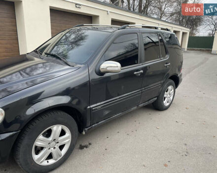 Чорний Мерседес М-Клас, об'ємом двигуна 2.7 л та пробігом 270 тис. км за 7900 $, фото 2 на Automoto.ua