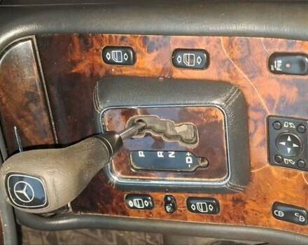 Черный Мерседес М-Класс, объемом двигателя 3.72 л и пробегом 398 тыс. км за 6000 $, фото 8 на Automoto.ua