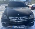 Черный Мерседес М-Класс, объемом двигателя 3.5 л и пробегом 280 тыс. км за 8999 $, фото 1 на Automoto.ua