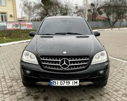 Черный Мерседес М-Класс, объемом двигателя 2.99 л и пробегом 398 тыс. км за 10800 $, фото 4 на Automoto.ua