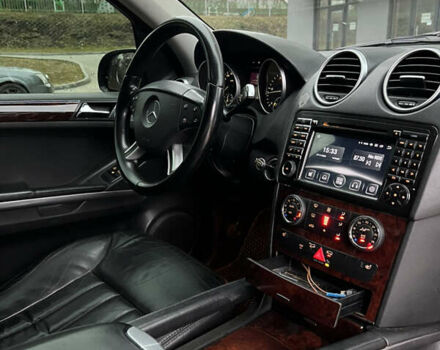 Черный Мерседес М-Класс, объемом двигателя 2.99 л и пробегом 350 тыс. км за 8700 $, фото 14 на Automoto.ua