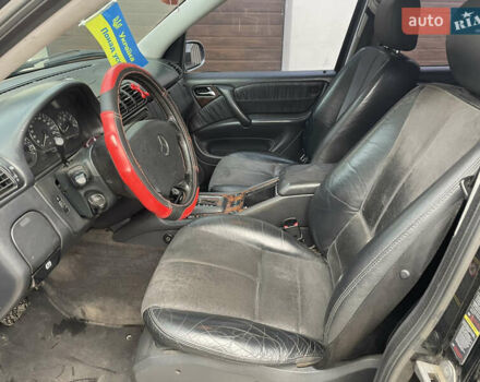 Чорний Мерседес М-Клас, об'ємом двигуна 2.7 л та пробігом 270 тис. км за 7900 $, фото 15 на Automoto.ua