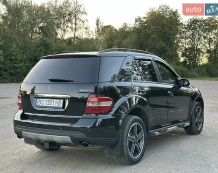 Мерседес М-Клас 2006 у Старом Самборе на Automoto.ua Чорний Мерседес М-Клас, об'ємом двигуна 3.5 л та пробігом 293 тис. км за 8800 $, фото 12 на Automoto.ua