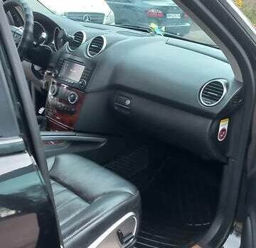 Чорний Мерседес М-Клас, об'ємом двигуна 3 л та пробігом 350 тис. км за 10500 $, фото 8 на Automoto.ua