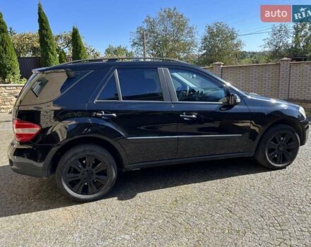 Чорний Мерседес М-Клас, об'ємом двигуна 2.99 л та пробігом 385 тис. км за 11500 $, фото 1 на Automoto.ua