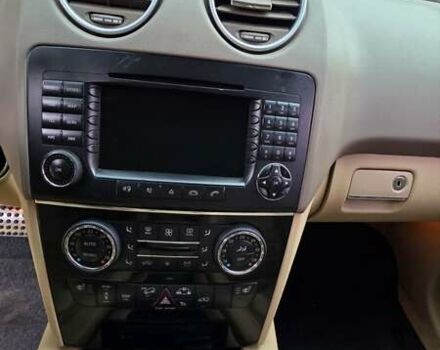 Чорний Мерседес М-Клас, об'ємом двигуна 6.2 л та пробігом 286 тис. км за 10599 $, фото 32 на Automoto.ua