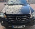 Чорний Мерседес М-Клас, об'ємом двигуна 2.99 л та пробігом 256 тис. км за 10650 $, фото 21 на Automoto.ua