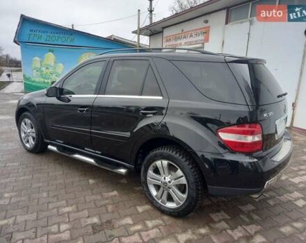 Черный Мерседес М-Класс, объемом двигателя 3 л и пробегом 366 тыс. км за 10500 $, фото 10 на Automoto.ua