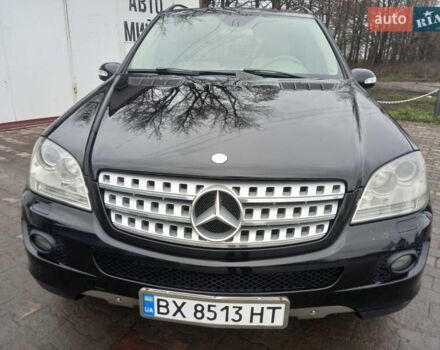 Черный Мерседес М-Класс, объемом двигателя 3 л и пробегом 366 тыс. км за 10500 $, фото 25 на Automoto.ua