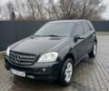Черный Мерседес М-Класс, объемом двигателя 3 л и пробегом 350 тыс. км за 11400 $, фото 1 на Automoto.ua