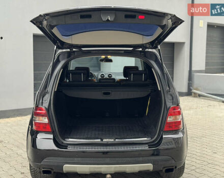 Черный Мерседес М-Класс, объемом двигателя 3 л и пробегом 386 тыс. км за 10999 $, фото 14 на Automoto.ua