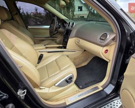 Чорний Мерседес М-Клас, об'ємом двигуна 6.2 л та пробігом 286 тис. км за 10599 $, фото 30 на Automoto.ua