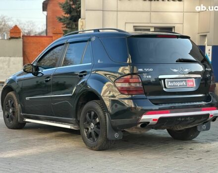 Черный Мерседес М-Класс, объемом двигателя 3.5 л и пробегом 214 тыс. км за 10940 $, фото 5 на Automoto.ua