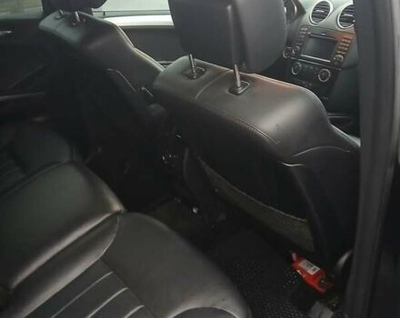 Черный Мерседес М-Класс, объемом двигателя 3 л и пробегом 350 тыс. км за 11400 $, фото 18 на Automoto.ua