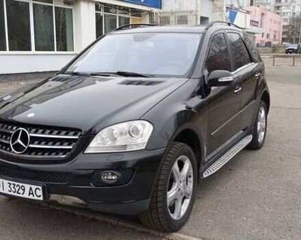 Черный Мерседес М-Класс, объемом двигателя 3.5 л и пробегом 176 тыс. км за 9000 $, фото 16 на Automoto.ua