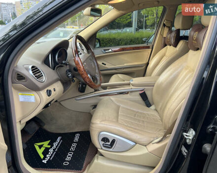 Черный Мерседес М-Класс, объемом двигателя 3.5 л и пробегом 282 тыс. км за 8777 $, фото 10 на Automoto.ua