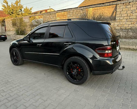 Черный Мерседес М-Класс, объемом двигателя 2.99 л и пробегом 293 тыс. км за 11000 $, фото 9 на Automoto.ua