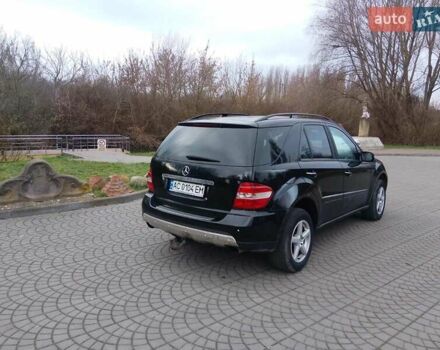 Черный Мерседес М-Класс, объемом двигателя 3 л и пробегом 298 тыс. км за 11000 $, фото 3 на Automoto.ua