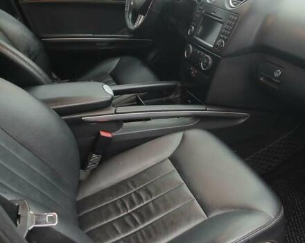 Черный Мерседес М-Класс, объемом двигателя 3 л и пробегом 350 тыс. км за 11400 $, фото 16 на Automoto.ua