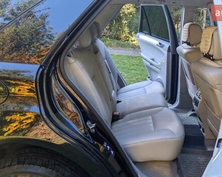 Мерседес М-Класс 2006 в Воловце на Automoto.ua Черный Мерседес М-Класс, объемом двигателя 3.5 л и пробегом 195 тыс. км за 11500 $, фото 21 на Automoto.ua