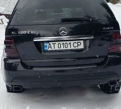 Мерседес М-Класс 2006 в Буковеле на Automoto.ua Черный Мерседес М-Класс, объемом двигателя 3 л и пробегом 290 тыс. км за 11500 $, фото 4 на Automoto.ua