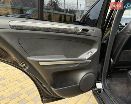 Чорний Мерседес М-Клас, об'ємом двигуна 2.99 л та пробігом 218 тис. км за 11299 $, фото 9 на Automoto.ua