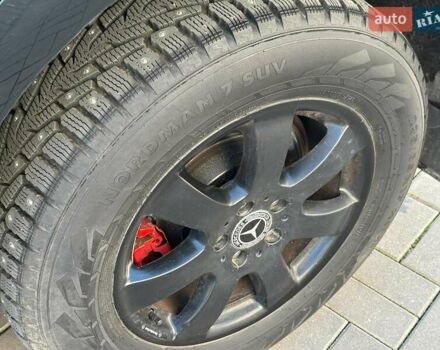 Черный Мерседес М-Класс, объемом двигателя 3.5 л и пробегом 214 тыс. км за 10940 $, фото 6 на Automoto.ua