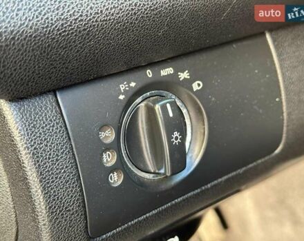 Черный Мерседес М-Класс, объемом двигателя 3.5 л и пробегом 214 тыс. км за 10940 $, фото 11 на Automoto.ua