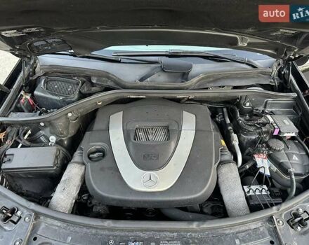 Мерседес М-Клас 2006 у Старом Самборе на Automoto.ua Чорний Мерседес М-Клас, об'ємом двигуна 3.5 л та пробігом 293 тис. км за 8800 $, фото 13 на Automoto.ua